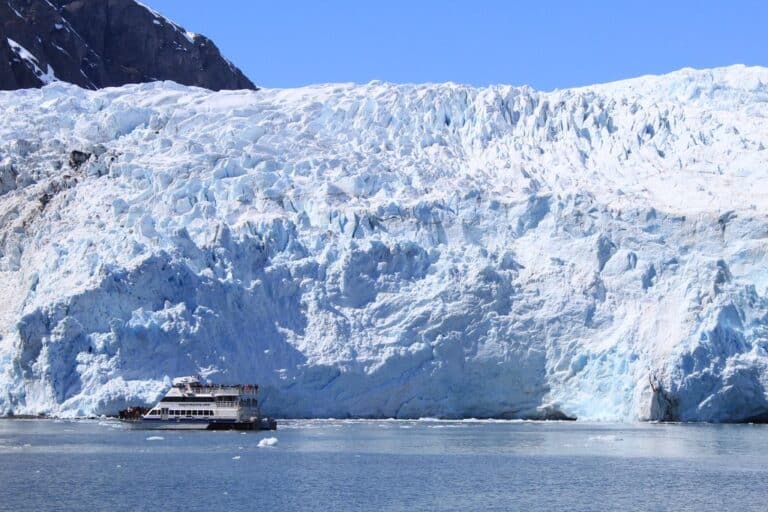 Spend the day on a glacier cruise on one of our Alaska Packages